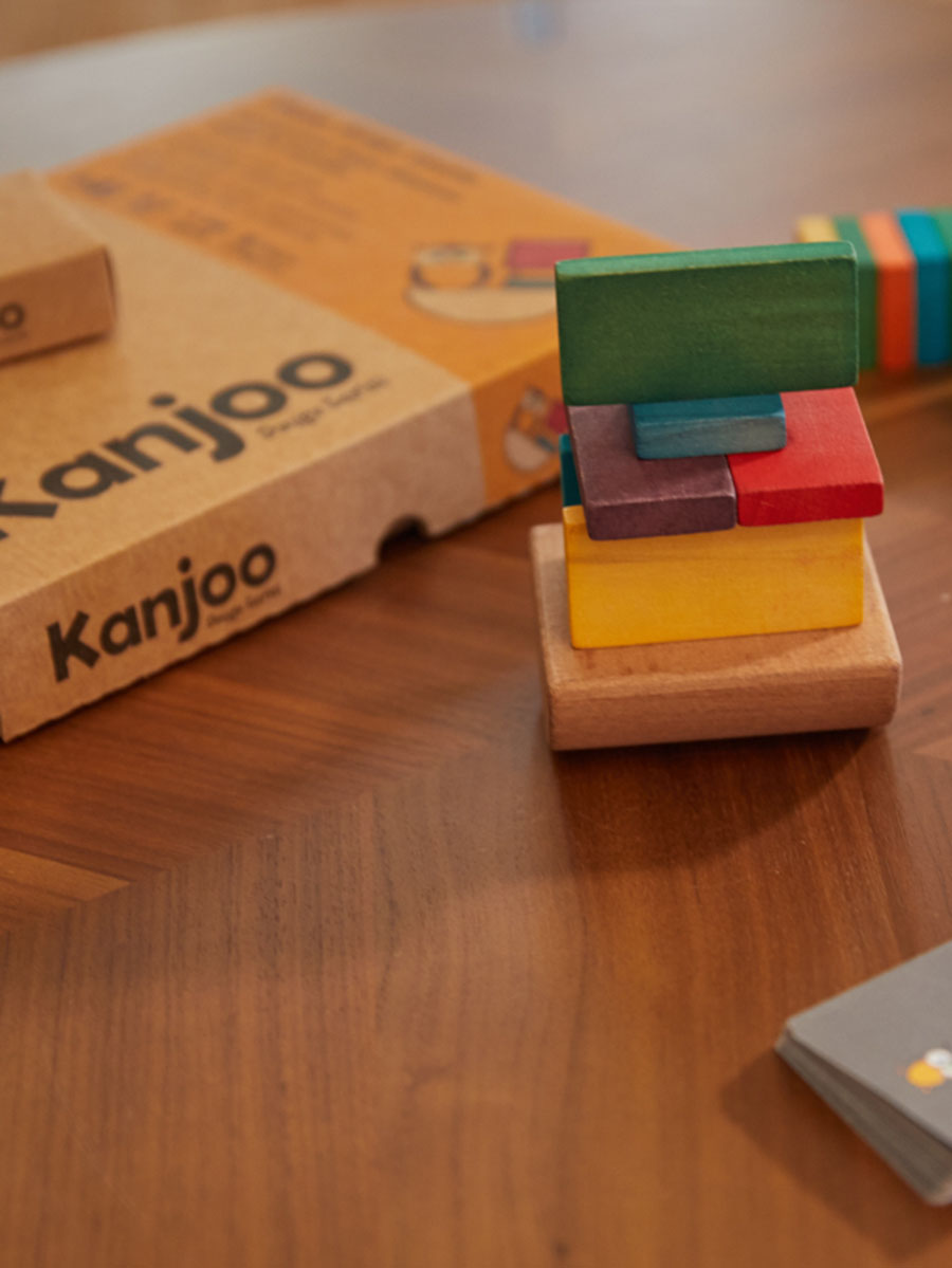 Kanjoo Emotion Series - Wooden Balancing Game