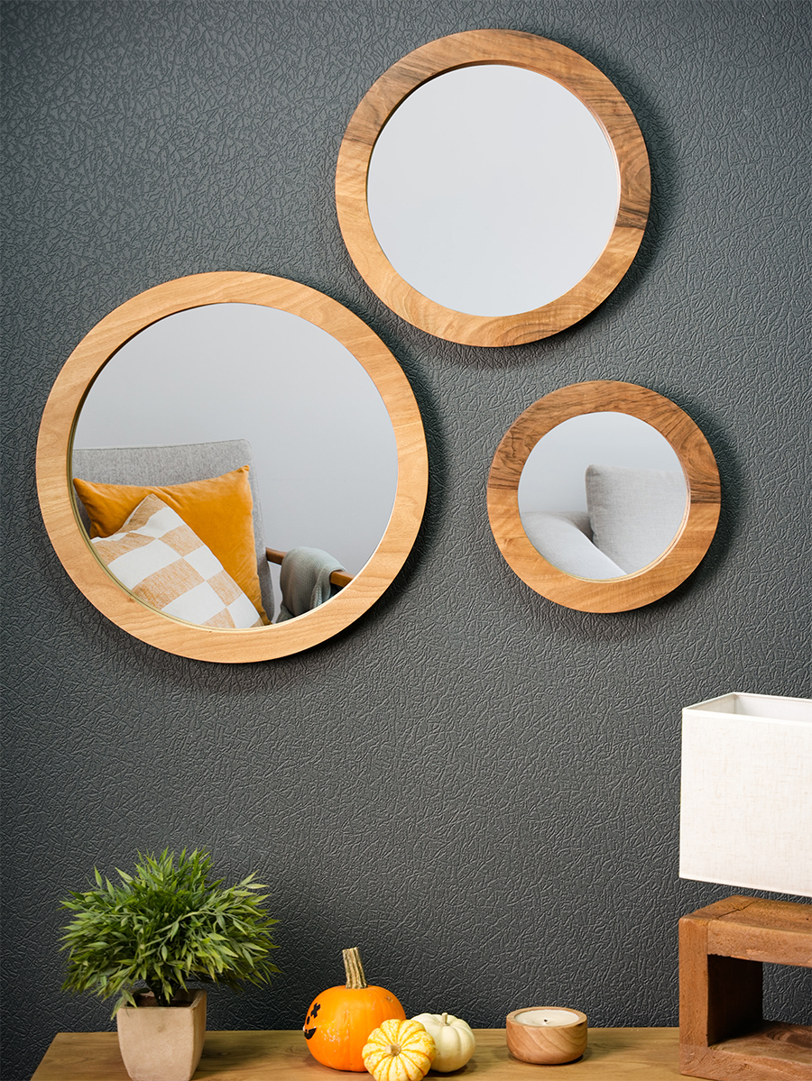 Trio Mirror: Natural Beauty and Elegant Design